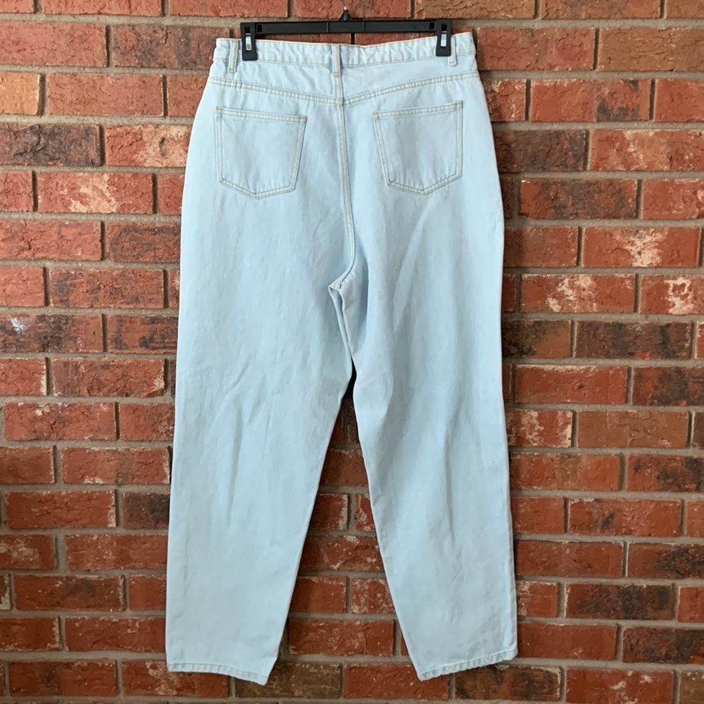 Nasty Gal Distressed Light Wash Slouchy Jeans - Picture 6 of 6